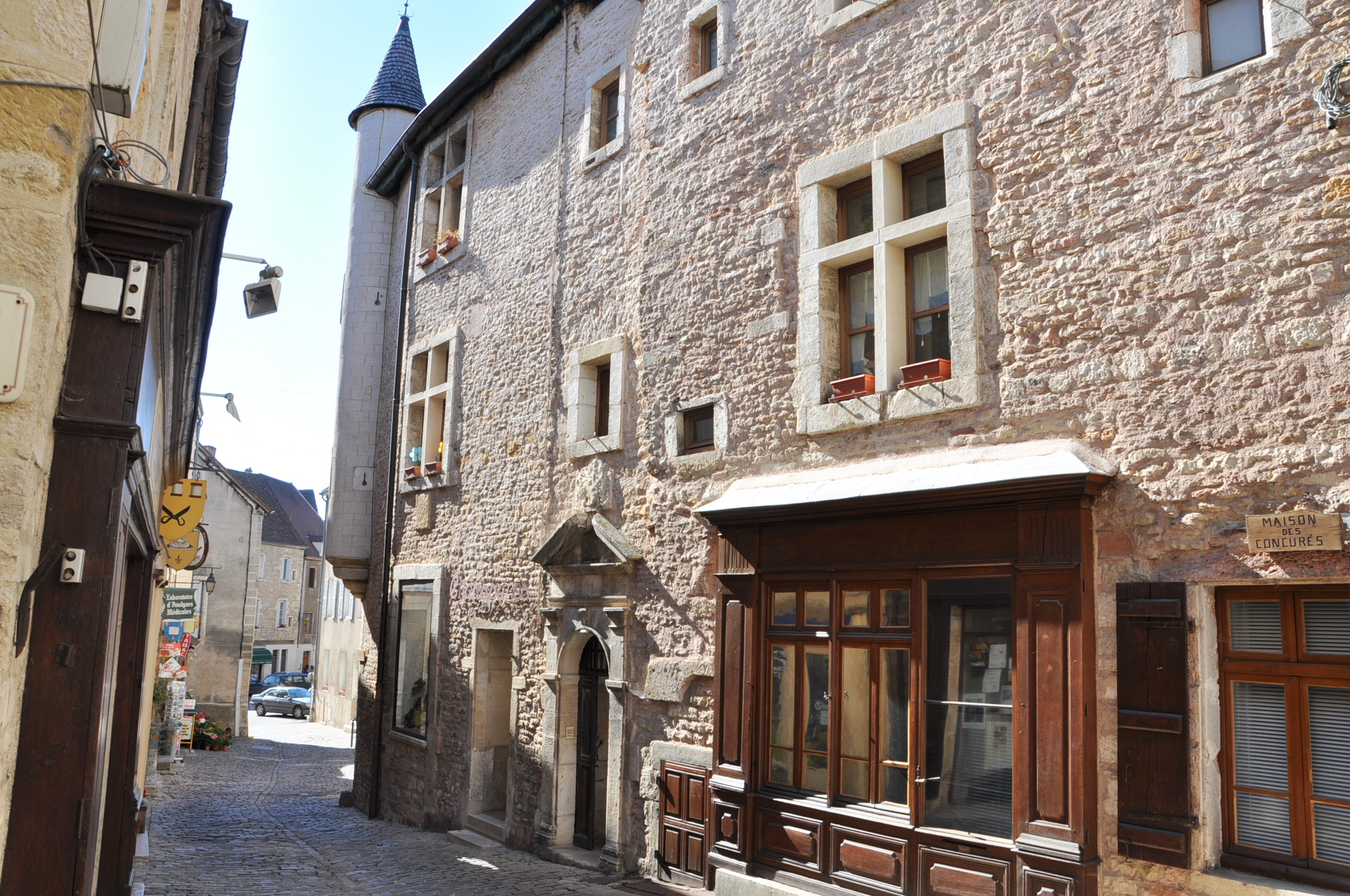 st gengoux le national suite